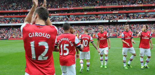 埃芬博格：拜仁前场三人能给卡尔空间，把他与梅西相比没好处