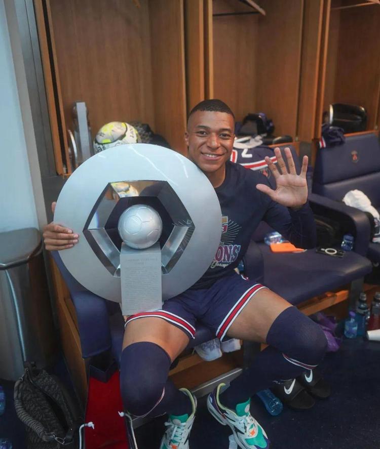 阿足协主席：我们在与斯卡洛尼的代表谈判，想续约到2030年